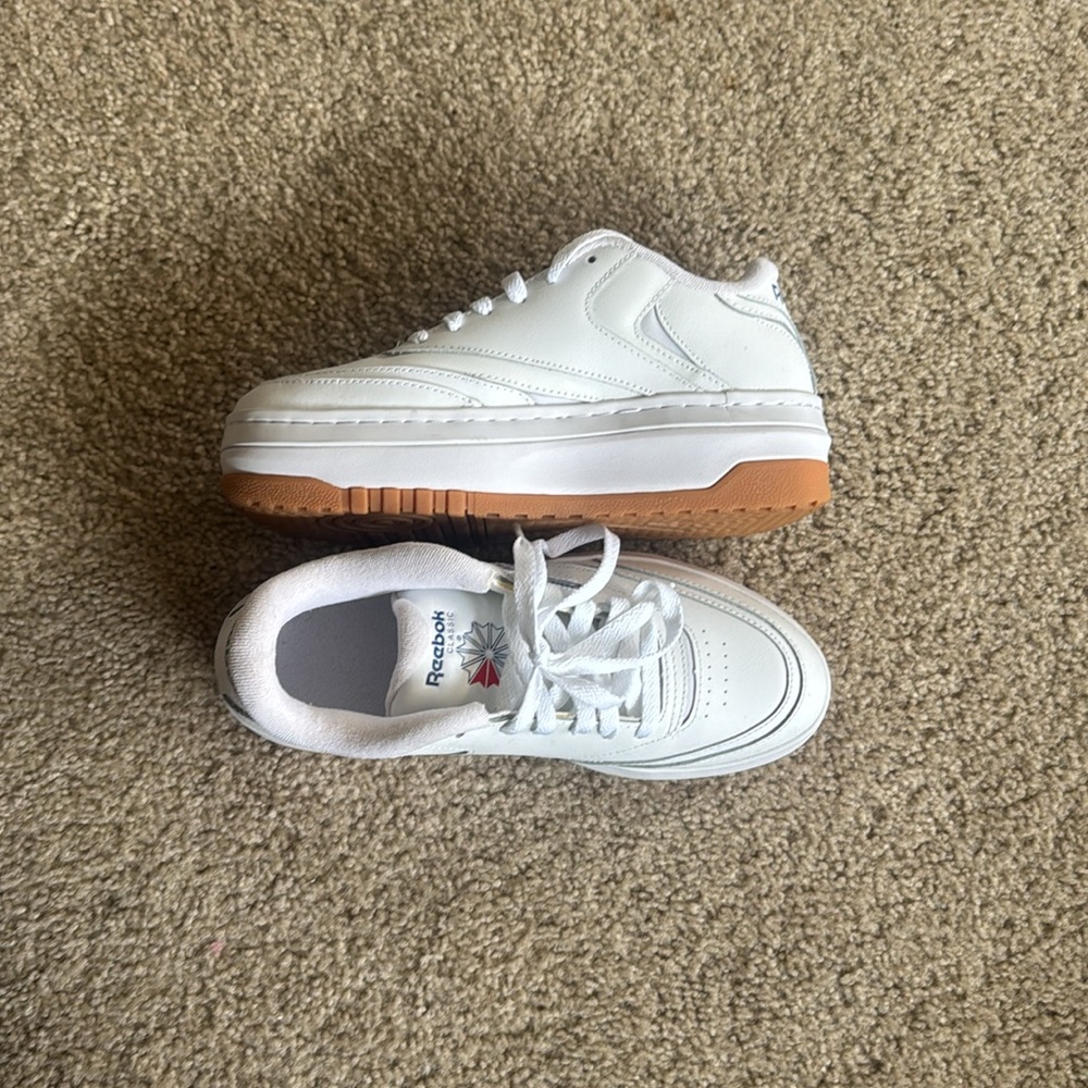 Reebok chunky sneaker, white, never been worn